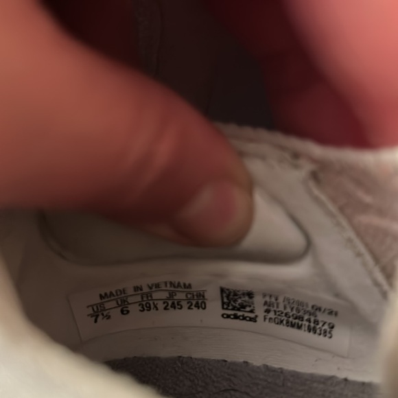 Adidas Ultraboost 21 - Picture 3 of 3